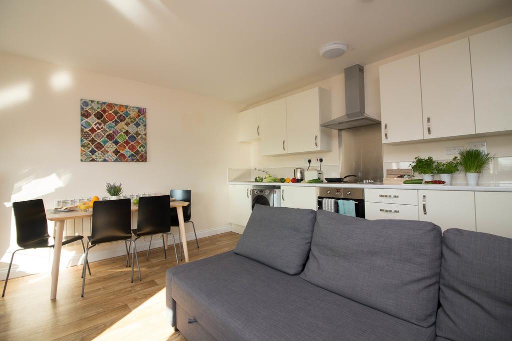 Castle Point Apartments Southampton Premier Lodge מראה חיצוני תמונה