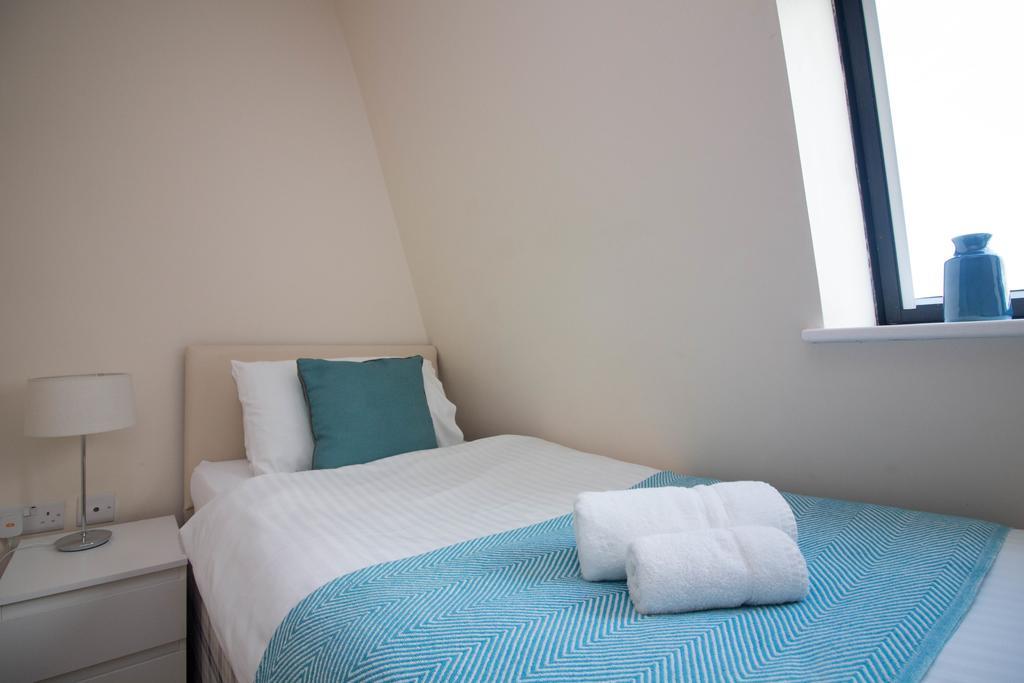 Castle Point Apartments Southampton Premier Lodge מראה חיצוני תמונה