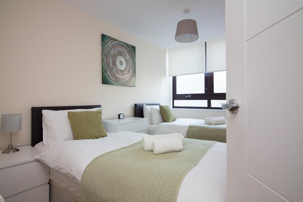 Castle Point Apartments Southampton Premier Lodge מראה חיצוני תמונה